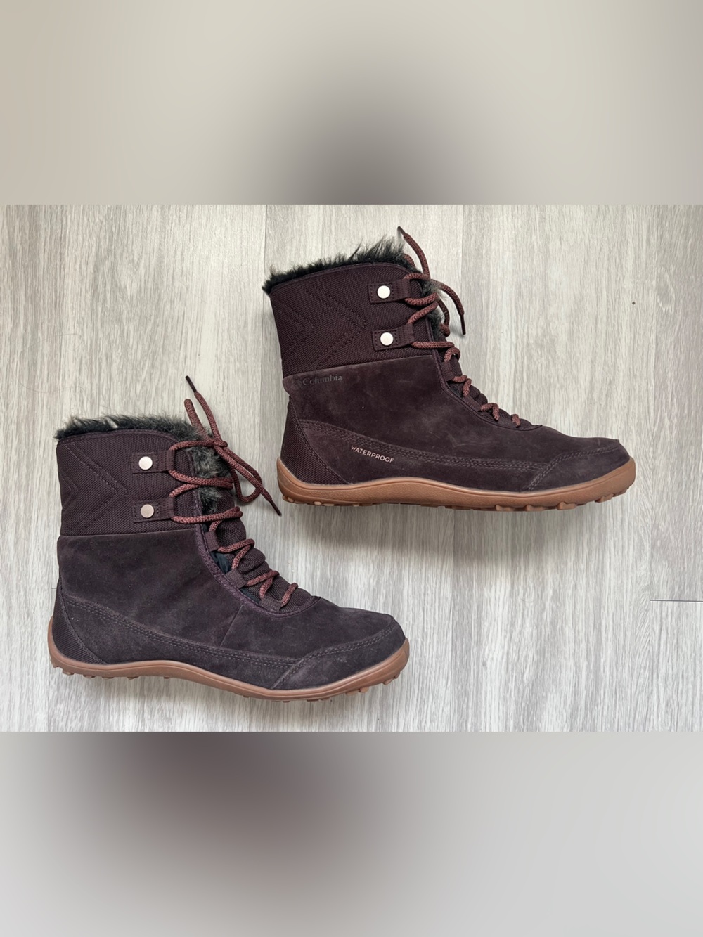 Columbia Waterproof Faux Fur Lace-Up Winter Snow Boots Women’s Size 10 Plum